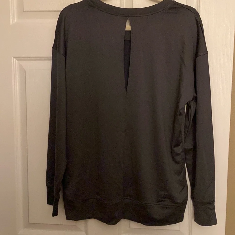 NWT! Barbel‎ Apparel Calm Pullover. - Picture 2 of 4